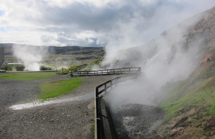 Hot Springs Used To Generate Power