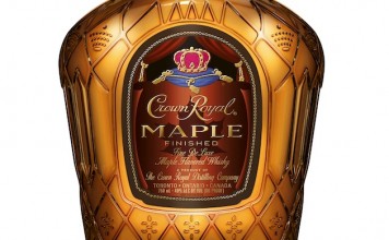 Crown Royal Maple Finished Canadian Whiksy