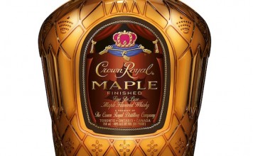 Crown Royal Maple Finished Canadian Whisky Review Crown Royal Maple Finished Canadian Whiksy